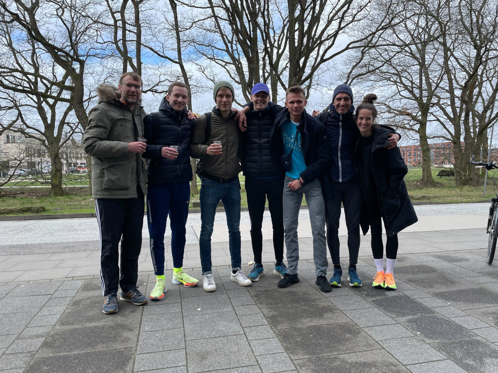 Gruppenbild der Teilnehmenden des Laufteam Hamburg beim HNT 2023